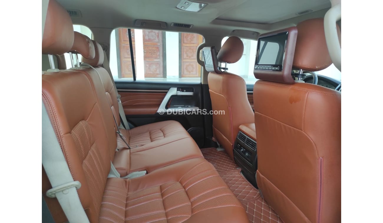 تويوتا لاند كروزر لاندكروزر 2008 خليجي محول 2021