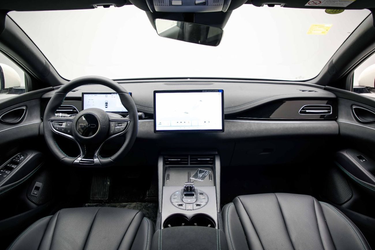 بي واي دي سيل 06 دي إم-آي ID Luxury 1.5L - Warm Tea Grey Inside Black | Export Only