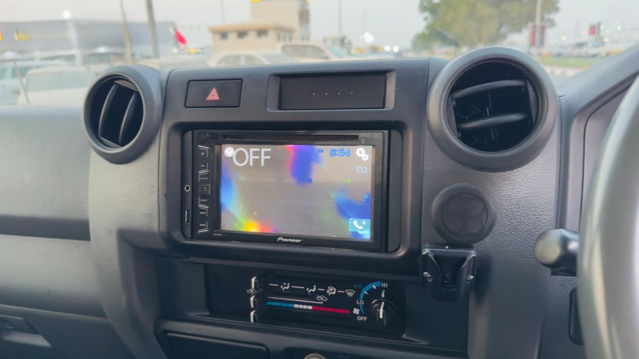 Toyota Land Cruiser Pick Up SINGLE CABIN | 4.5L DIESEL | MANUAL TRANSMISSION | RHD | 2010