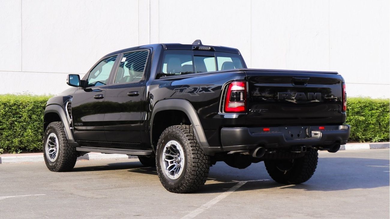 رام 1500 دوج رام TRX  , موديل 2021  702 حصان , ماشي 4000 كم فقط , خليجي , ضمان الوكيل