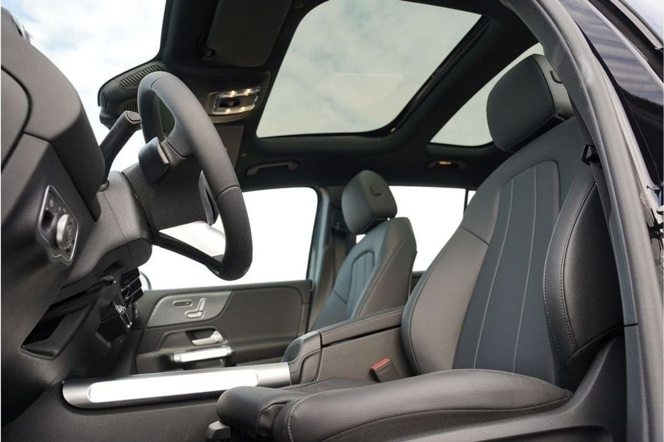 Mercedes-Benz EQB 260 2025 Mercedes-Benz EQB260 New Face left SUV FWD Black  0Km