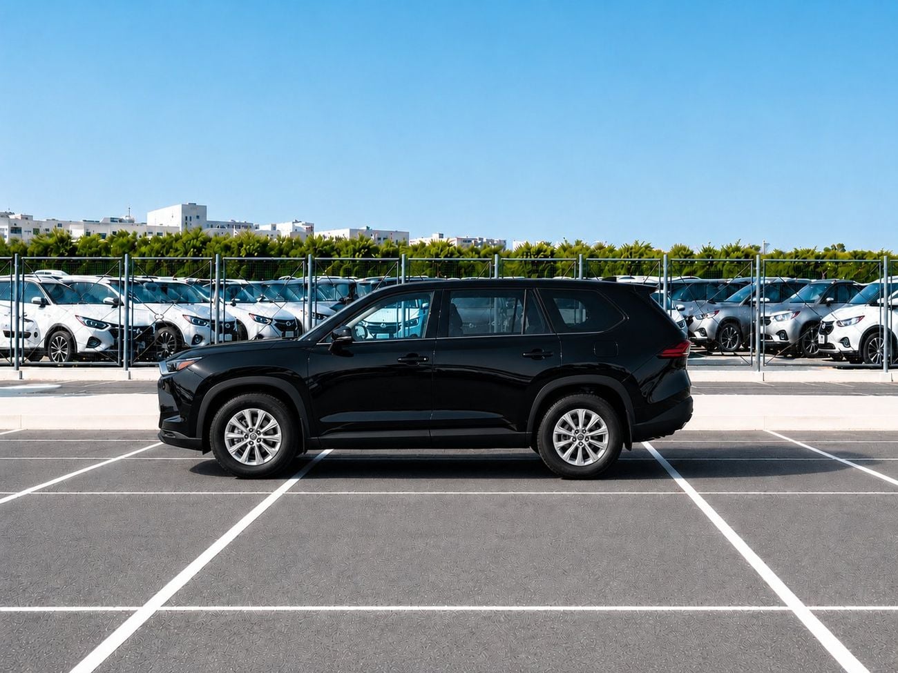 تويوتا جراند هايلاندر ECTAI0011 - Toyota Grand Highlander XLE - 2.4L Petrol Auto TC - Black - 2026