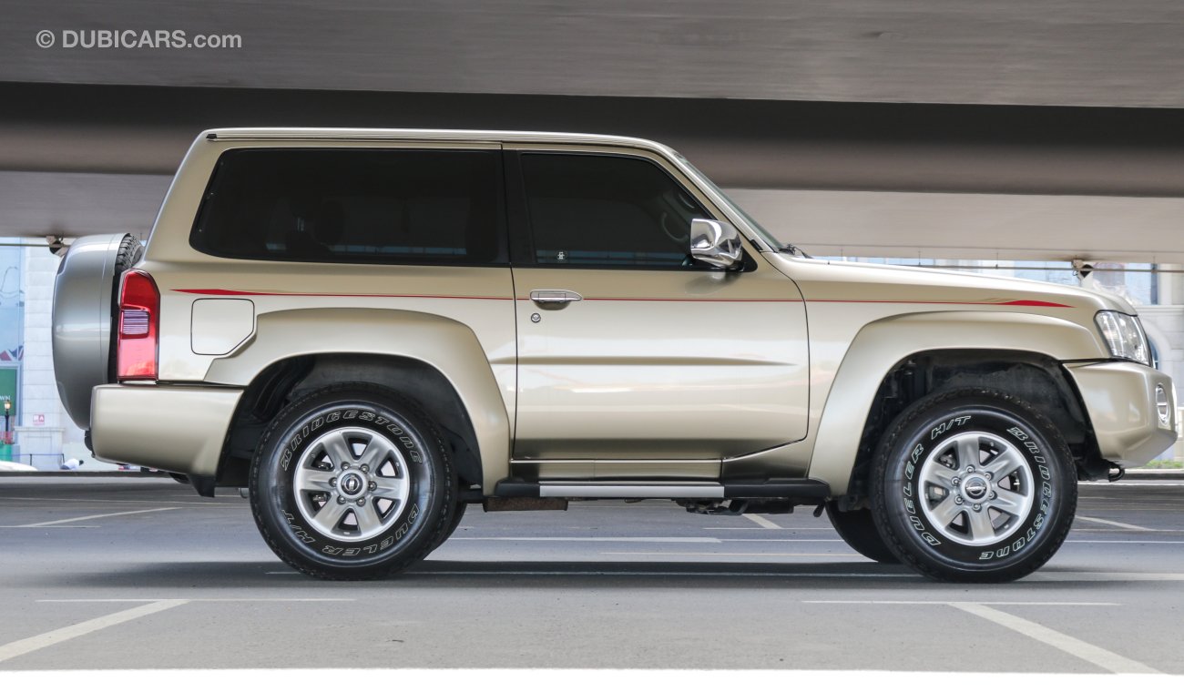 Nissan Patrol Safari M/T, 4.8 L 3-Doors