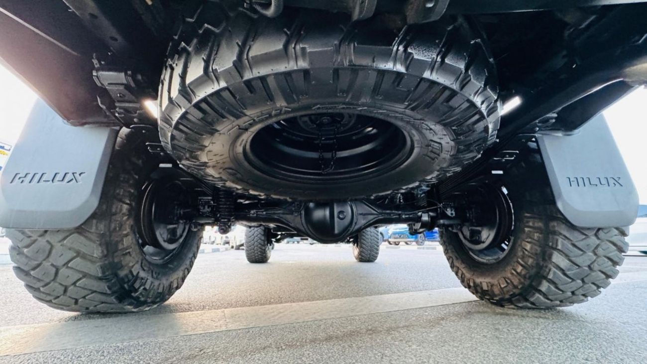 تويوتا هيلوكس -