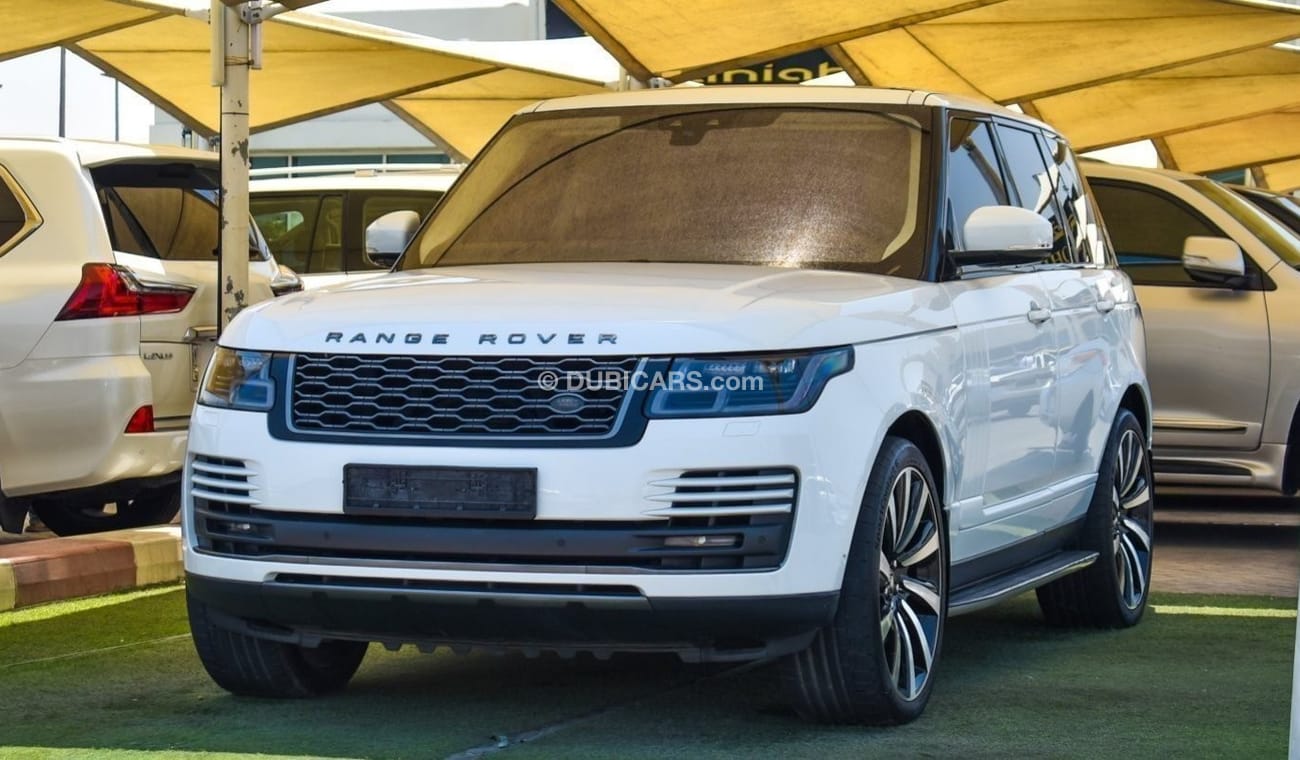 Used Land Rover Range Rover 2018 for sale in Sharjah - 627313