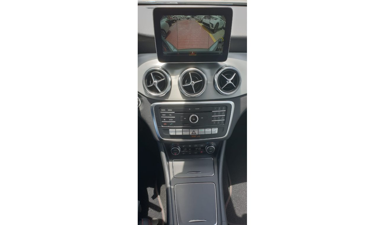 Mercedes-Benz GLA 180 AMG 1.6L (2 Years Warranty) price with costume