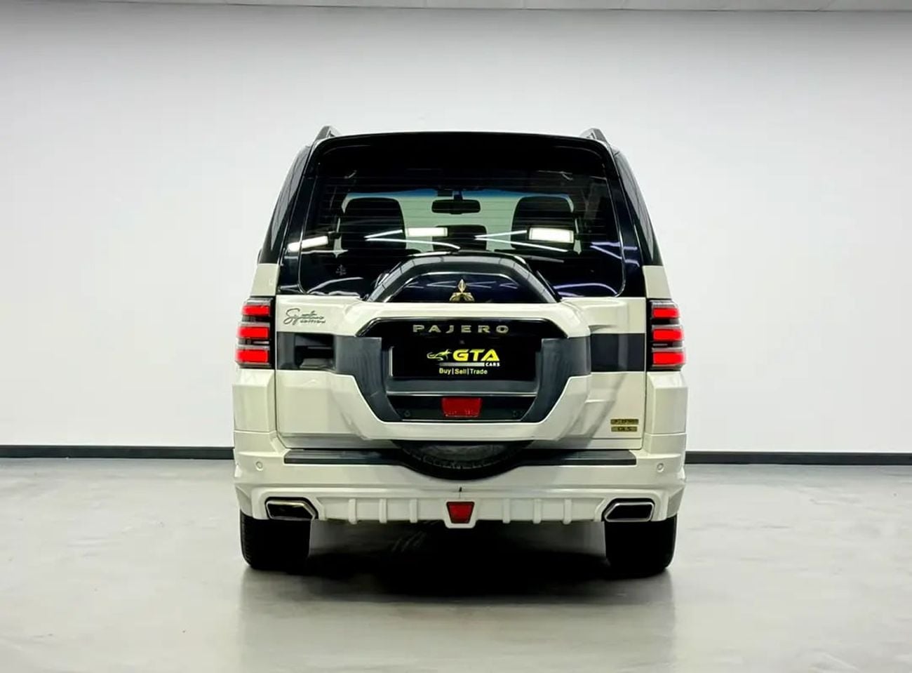 Mitsubishi Pajero GLS H/L SIGNATURE EDI Signature Edition, Warranty, Full Service History, Low Km, Fully Loaded, GCC