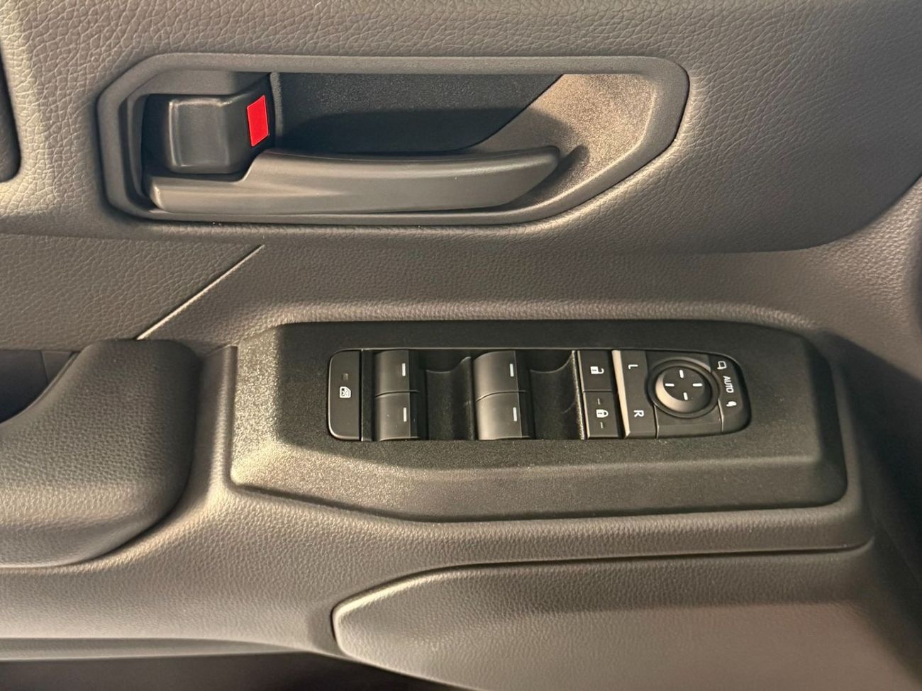 Toyota Prado 2026 PRADO 2.4 TURBO SUNROOF BLACK INTERIOR