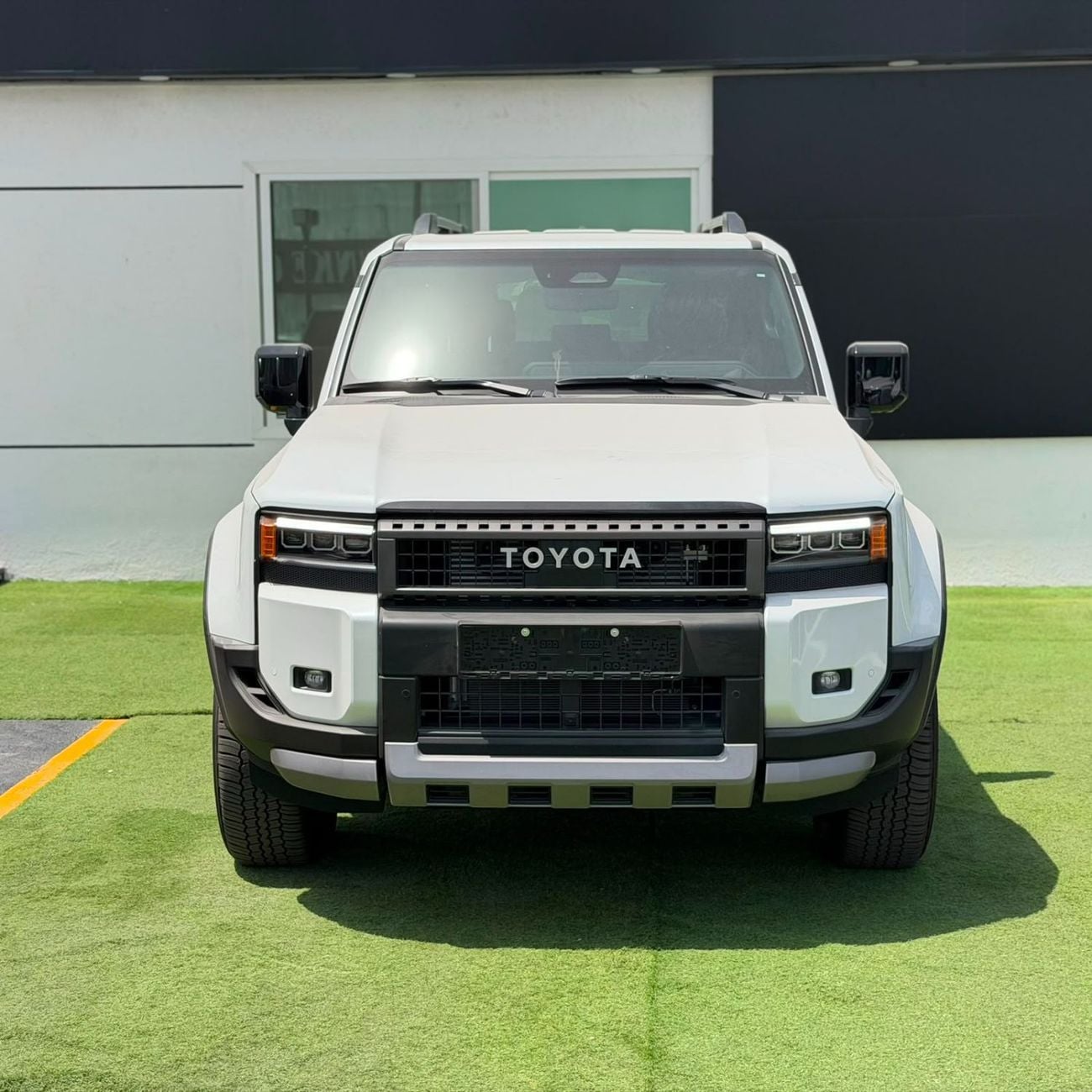 تويوتا برادو VXR ADVENTURE
