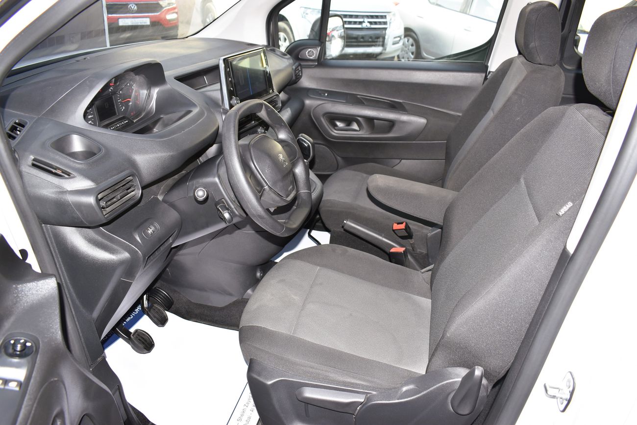 Peugeot Rifter AED 929 PM | 1.6L MT LG 2023 GCC AGENCY WARRANTY UP TO 2028 OR 100K KM