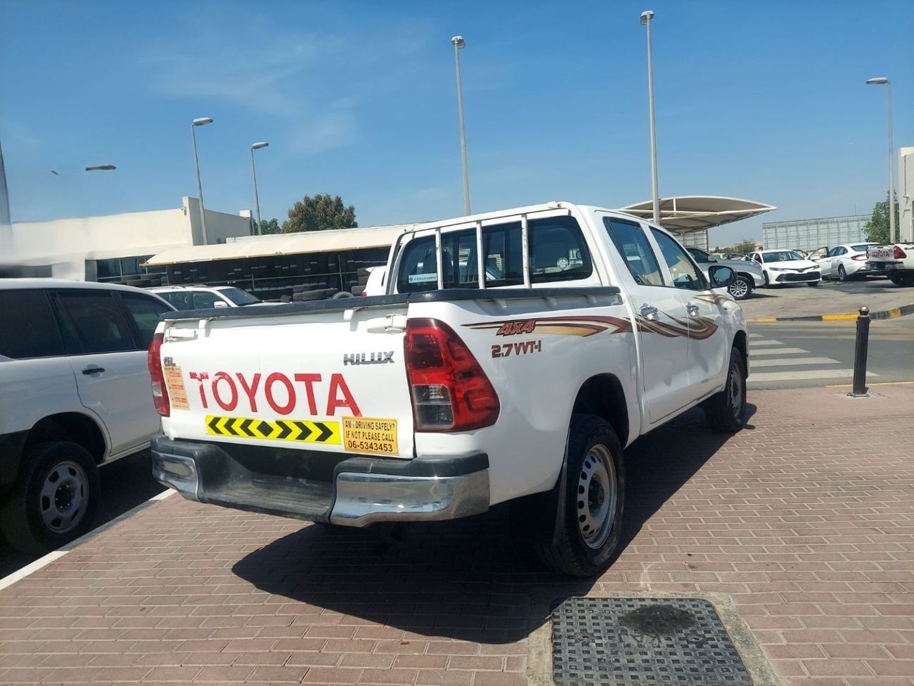 تويوتا هيلوكس DC 4WD 2.7L PETROL MANUAL TRANSMISSION