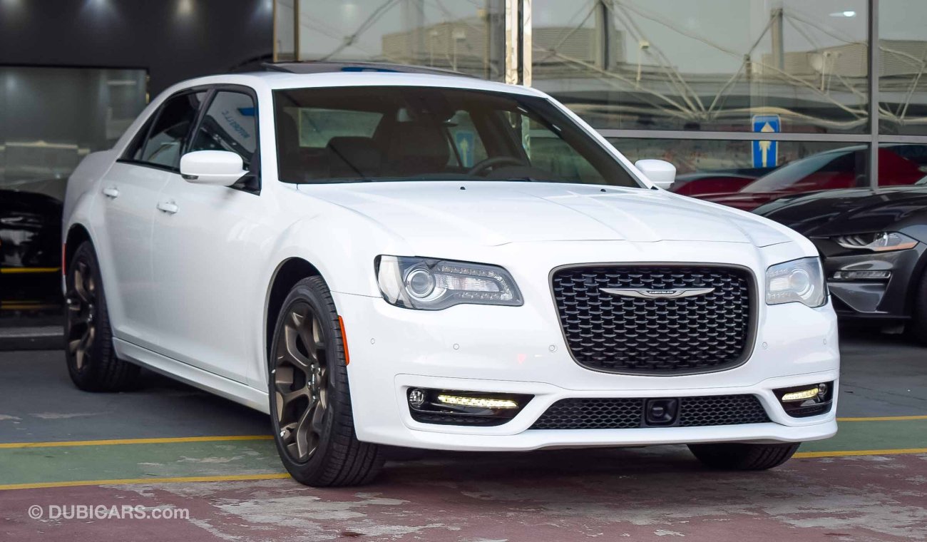 كرايسلر 300s 2019, 5.7L V8 GCC, 0km with 3 Years or 100,000km Warranty # Top of the line