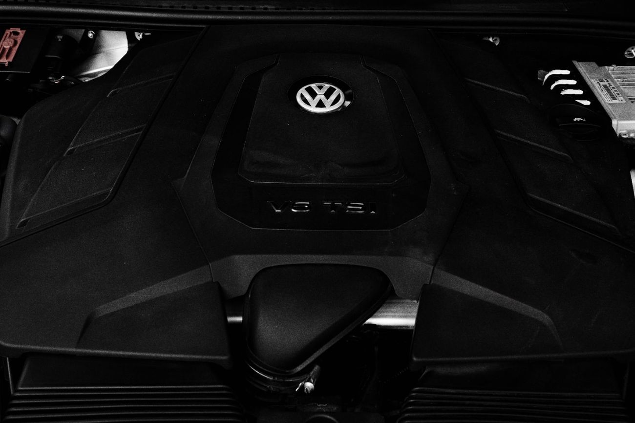 فولكس واجن طوارق R-LINE | 3,133 P.M  | 0% Downpayment | Volkswagen Touareg | AGENCY WARRANTY!