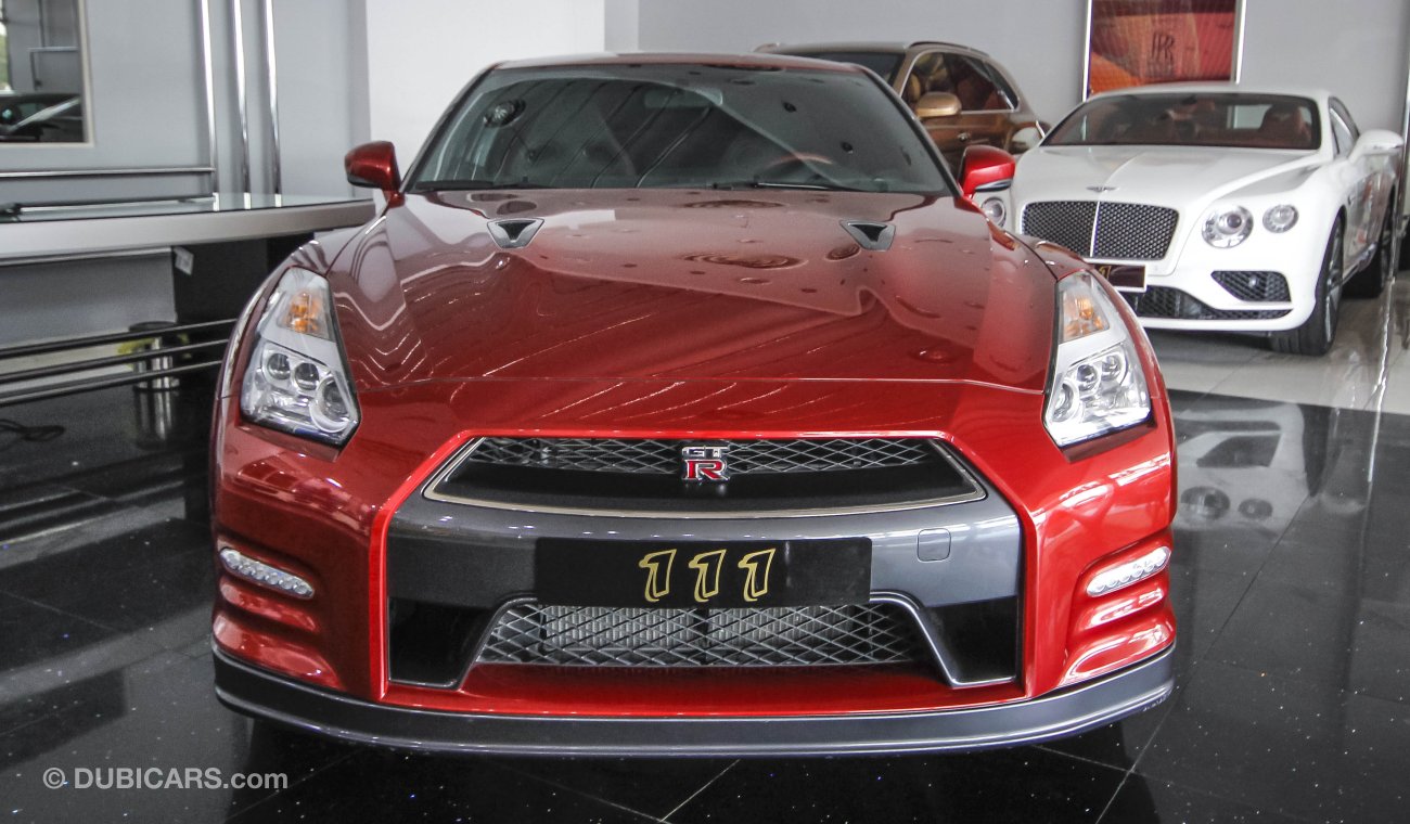 Nissan GT-R