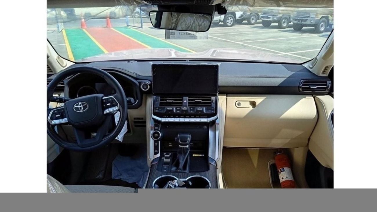 Toyota Land Cruiser VXR 3.3 // diesel engine // 2025