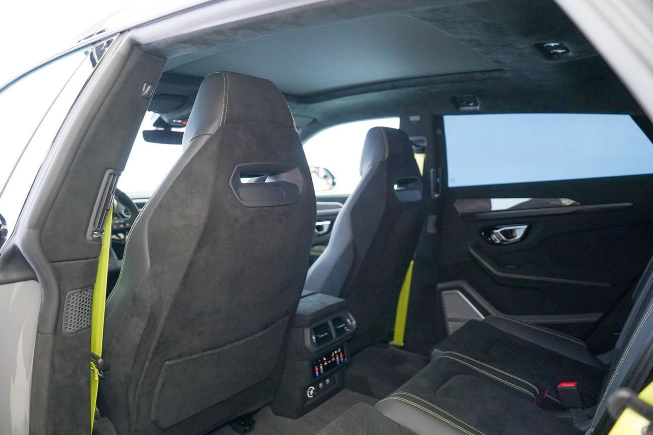 لامبورغيني اوروس 4.0T V8 Performante