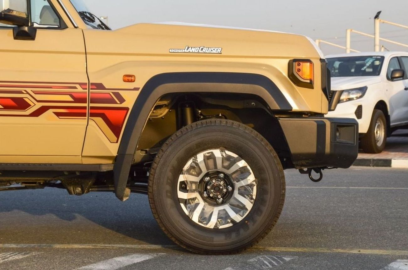 تويوتا لاند كروزر TOYOTA LAND CRUISER 71 SERIES 4.0L 4WD AT PETROL SUV 2024
