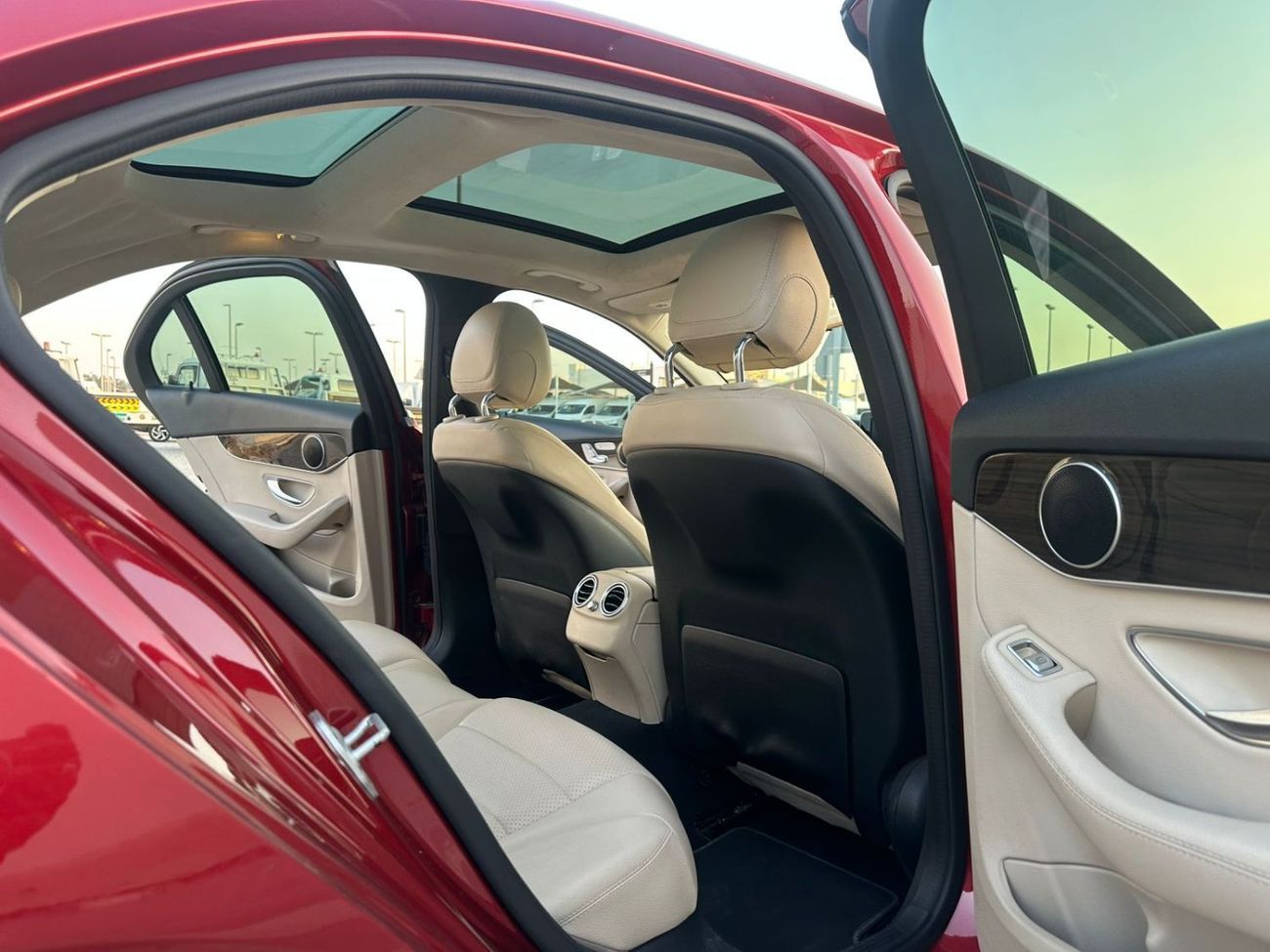 Mercedes-Benz C 300 Luxury 2.0L