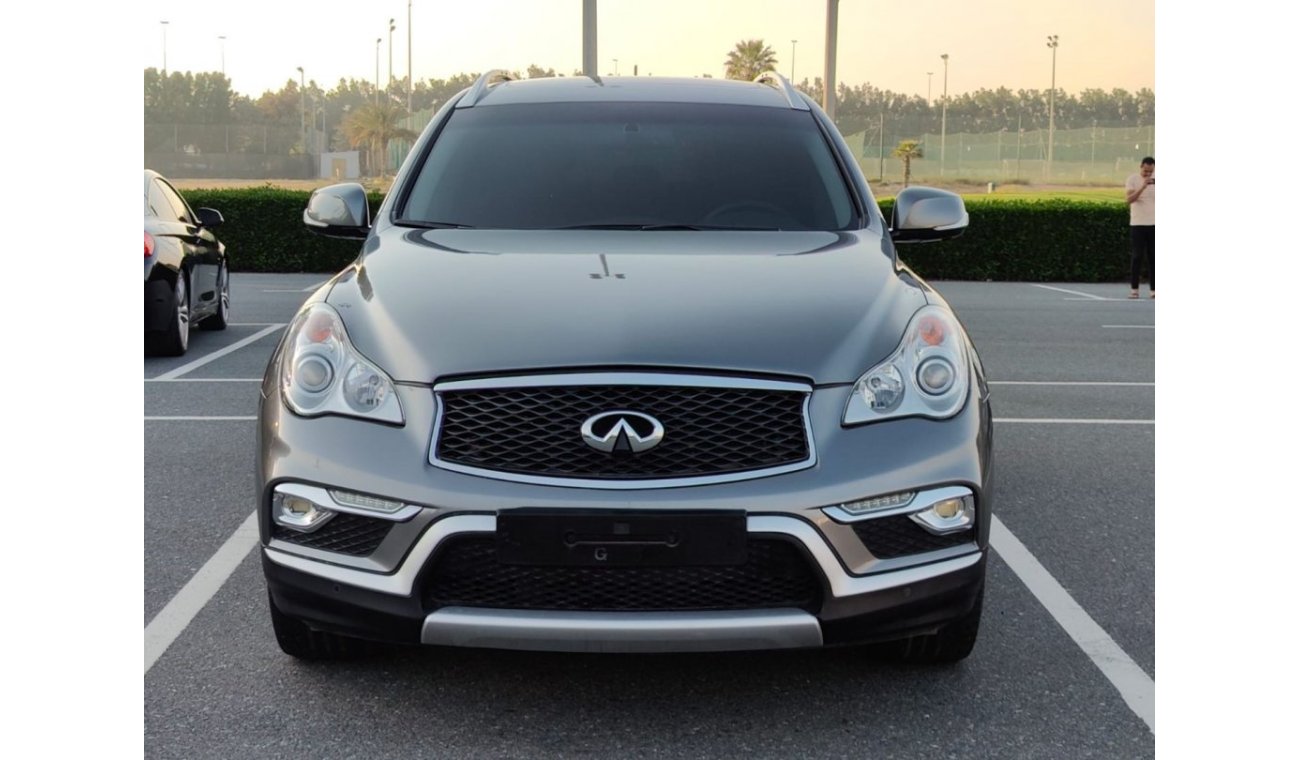 إنفينيتي QX50 Infiniti QX-50 EXCELLENCE GCC 2017 FULL-SERVICE HISTORY AVAILABLE - PERFECT CONDITION