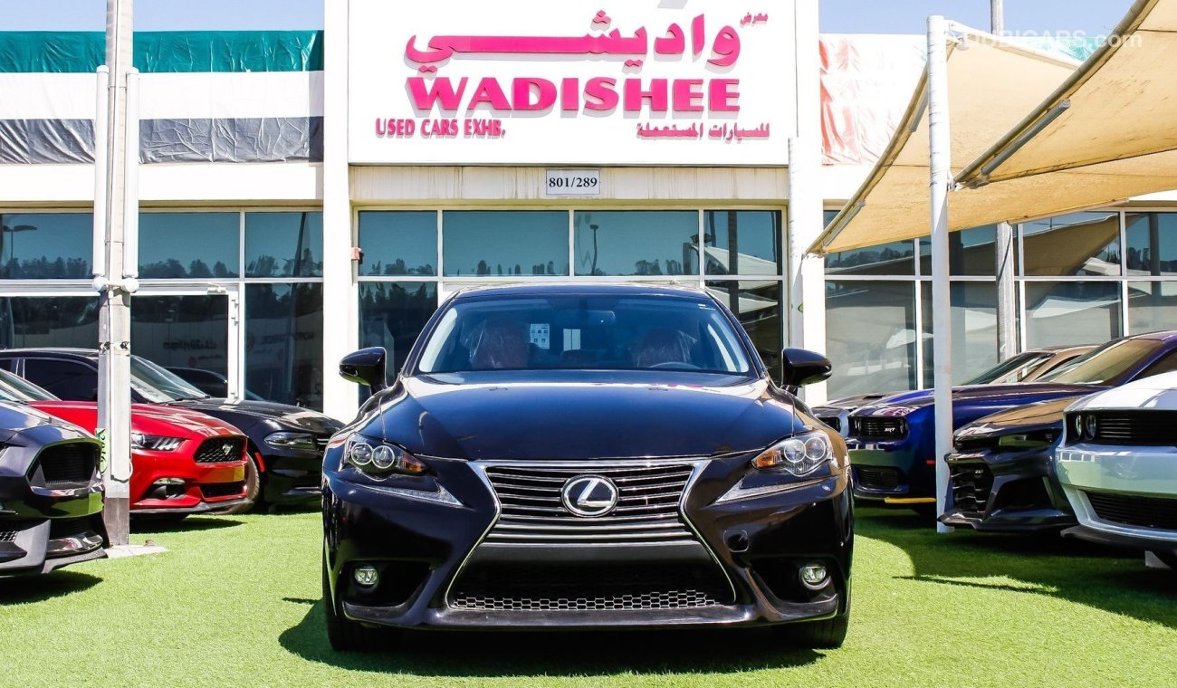 Lexus IS250 IS 250/2015/Leather Seats/Sun Roof/Low Kilometres