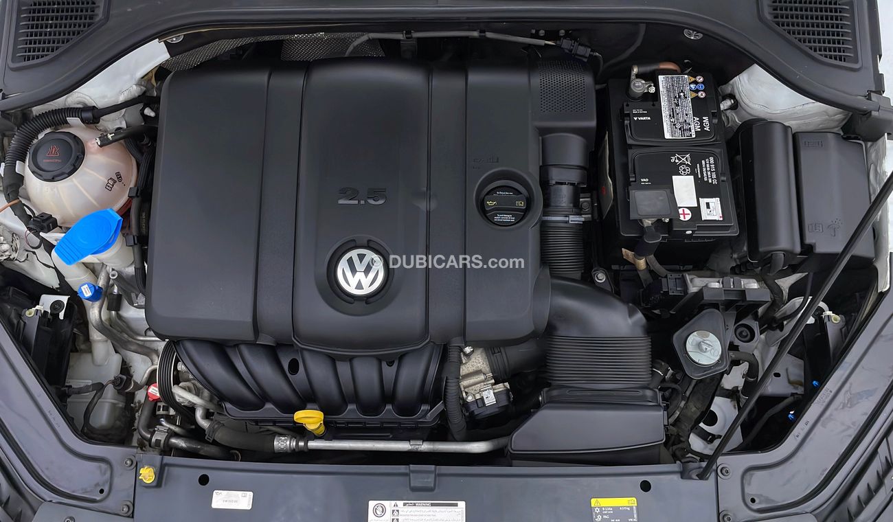 Volkswagen Passat SE 2.5 | Under Warranty | Inspected on 150+ parameters