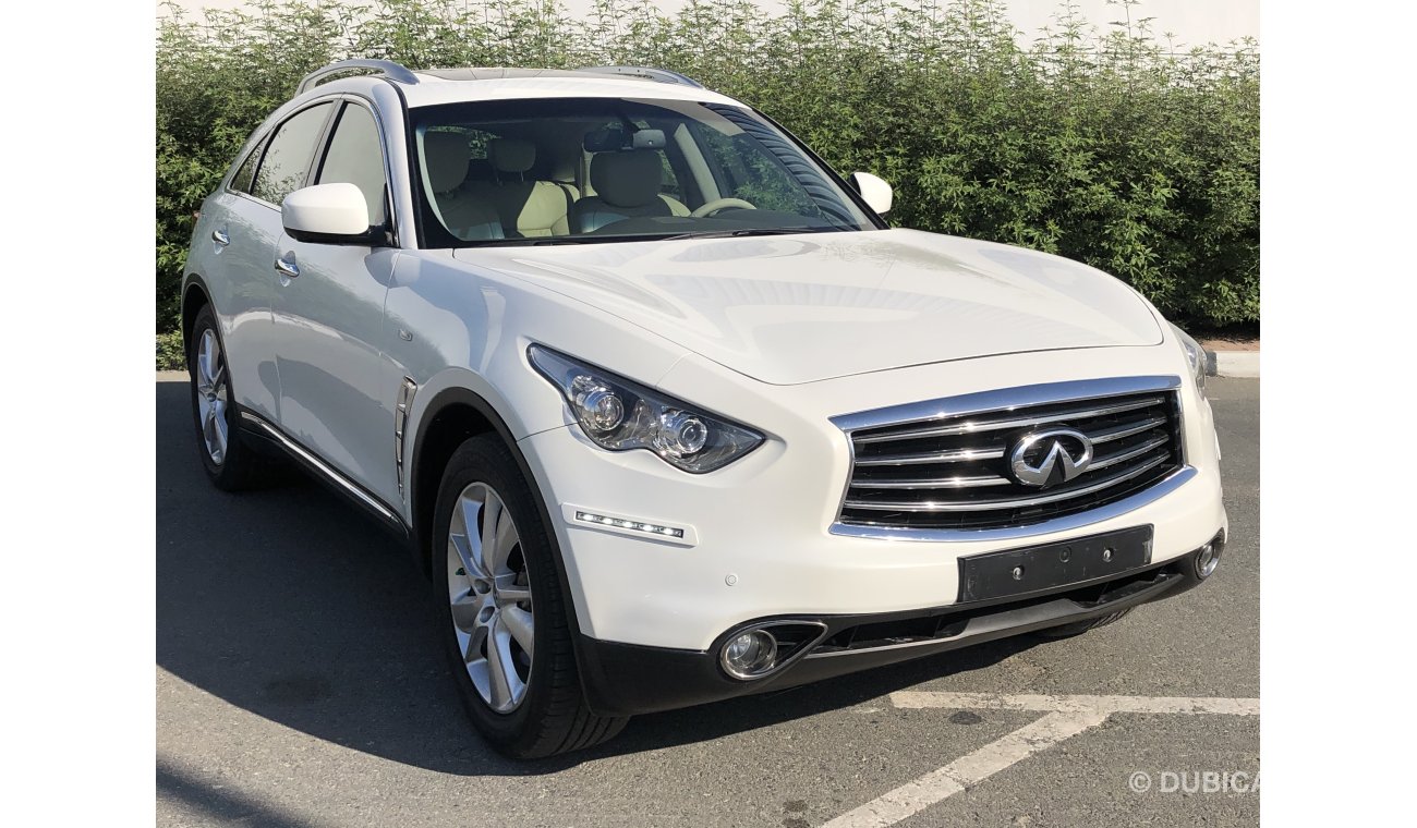 Infiniti FX37 FULL OPTION  V6 3.7 ONLY 970X60 MONTHLY EXCELLENT CONDITION UNLIMITED KM WARRANTY