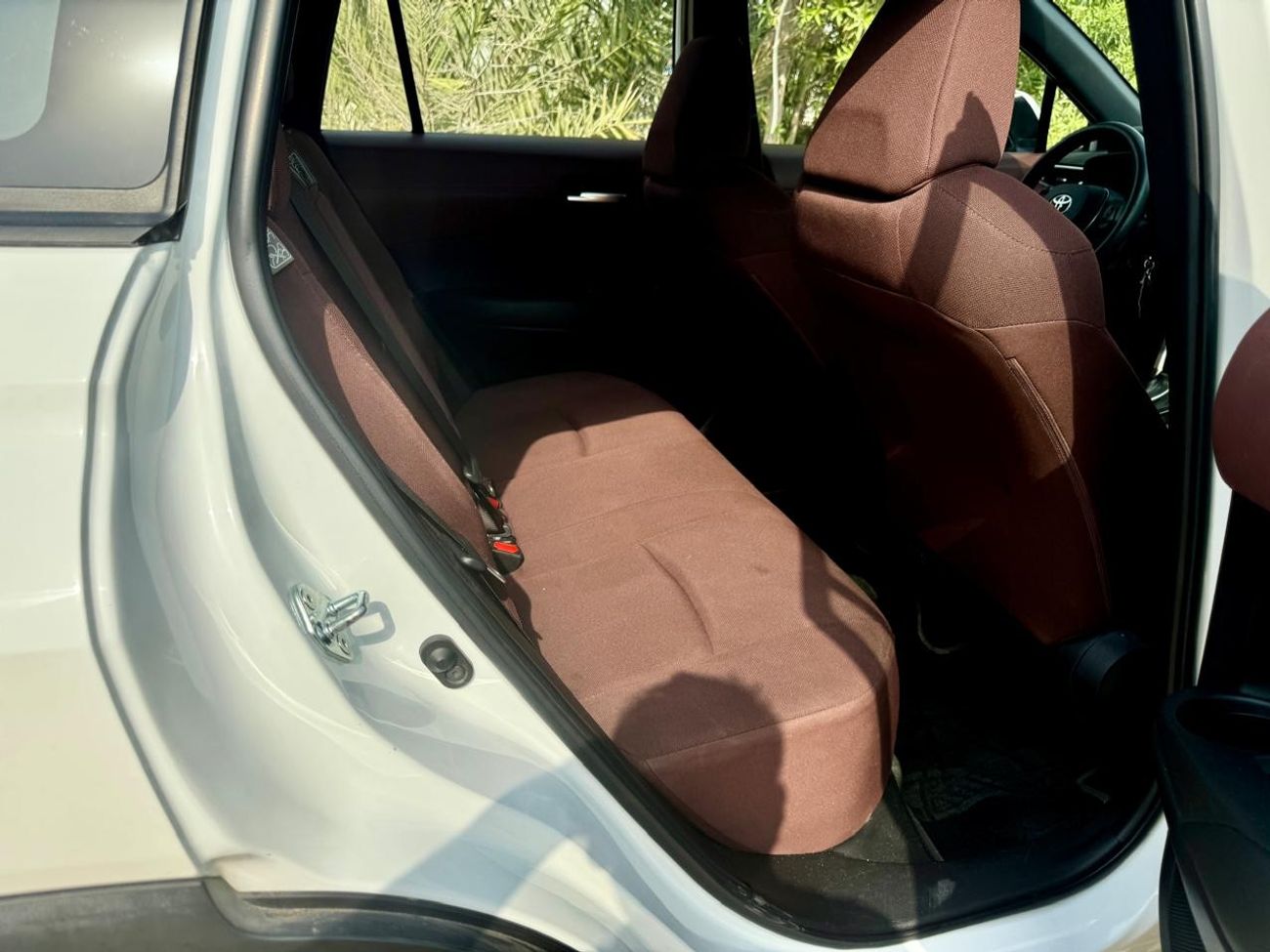 تويوتا كورولا كروس 2022 1.8L GCC (1190/-MONTHLY)