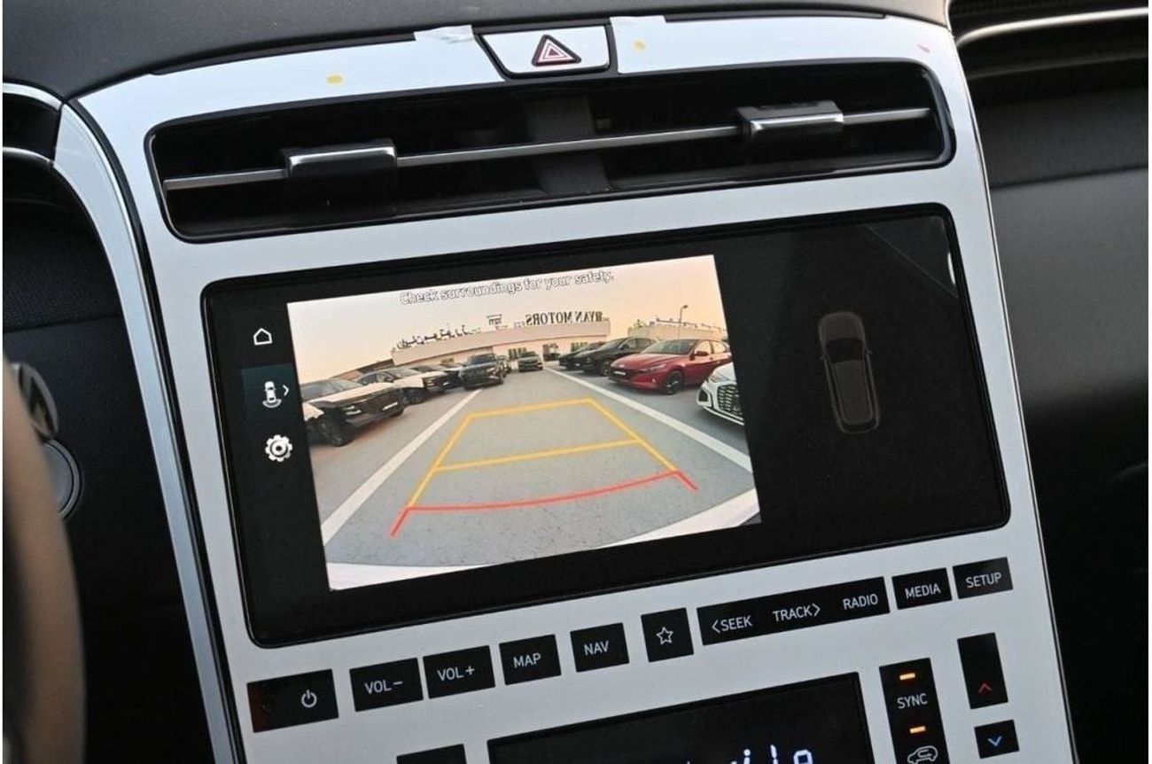 Hyundai Tucson Hyundai Tucson 1.6L Turbo, Petrol, (Mid+ Option) Model 2022, Color White (Export Price)