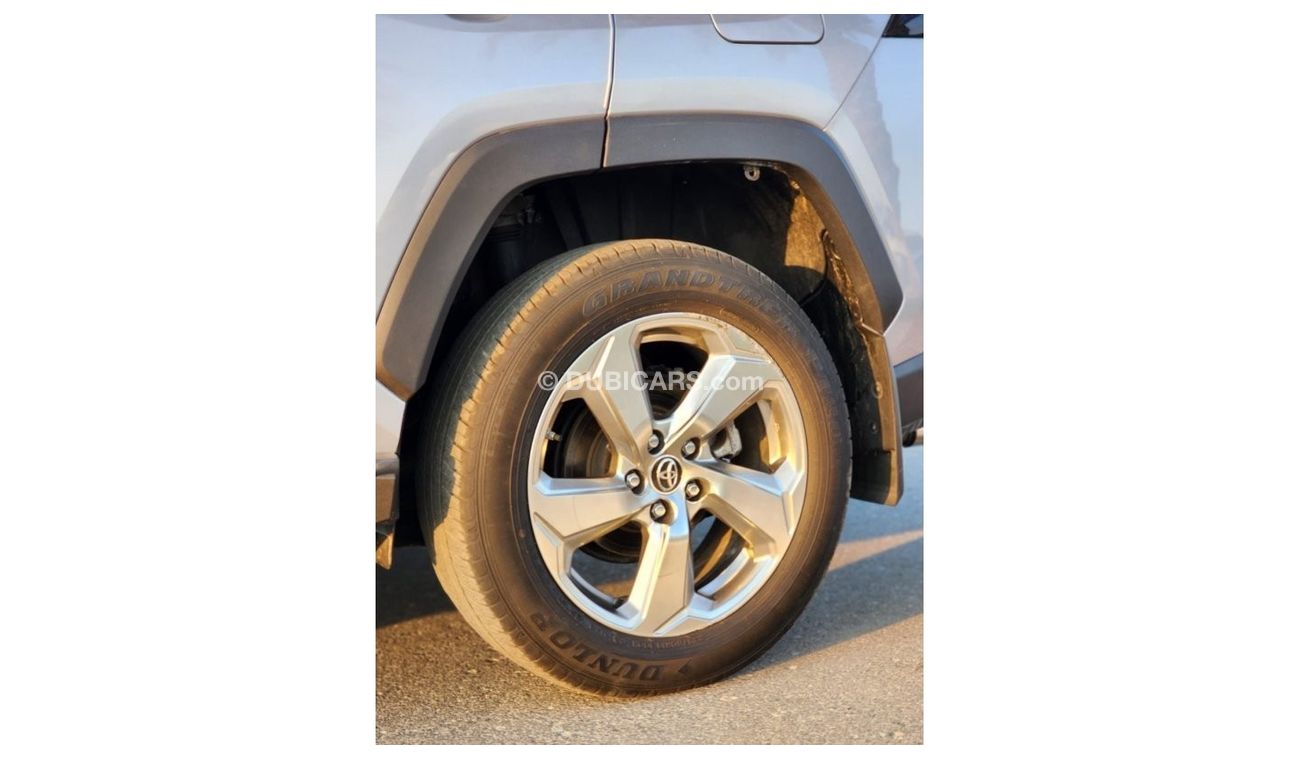 Toyota RAV4 TOYOTA RAV4 XLE HYBRID 2019