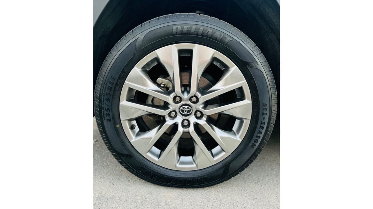 تويوتا راف ٤ XLE PREMIUM SUNROOF LEATHER SEAT