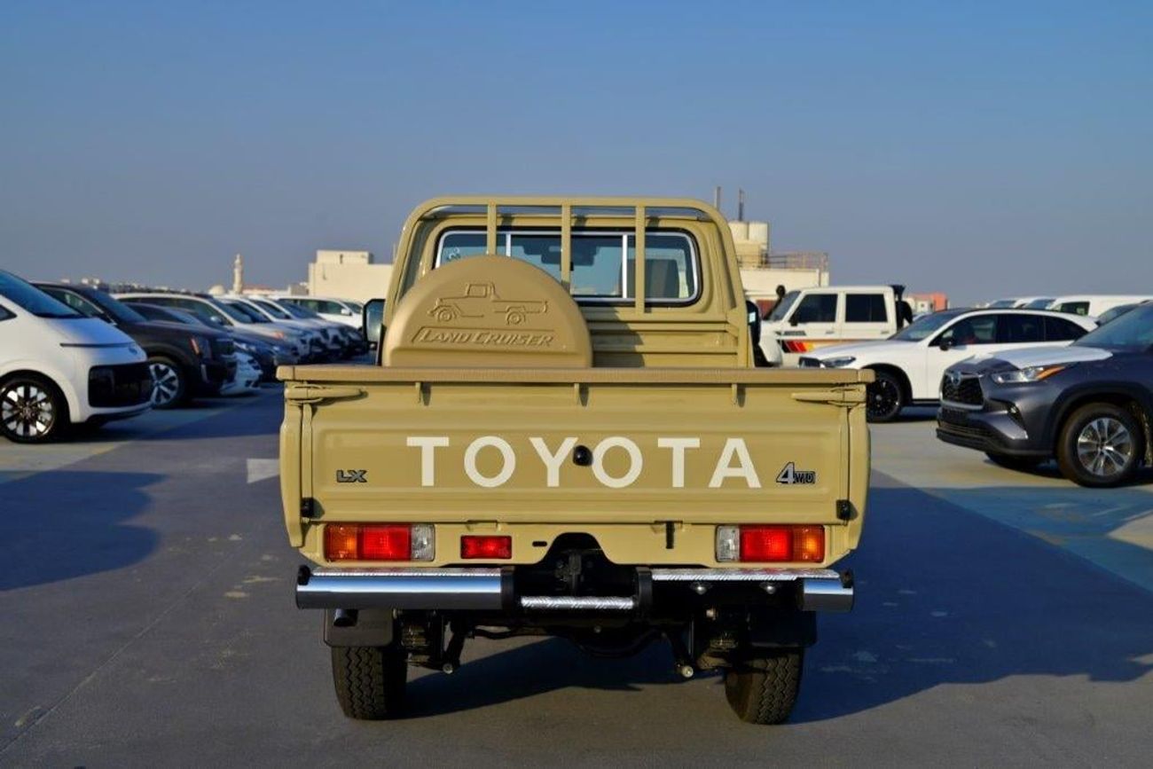 تويوتا لاند كروزر بيك آب SINGLE CAB DLX 2.8L DIESEL AT-EURO 5