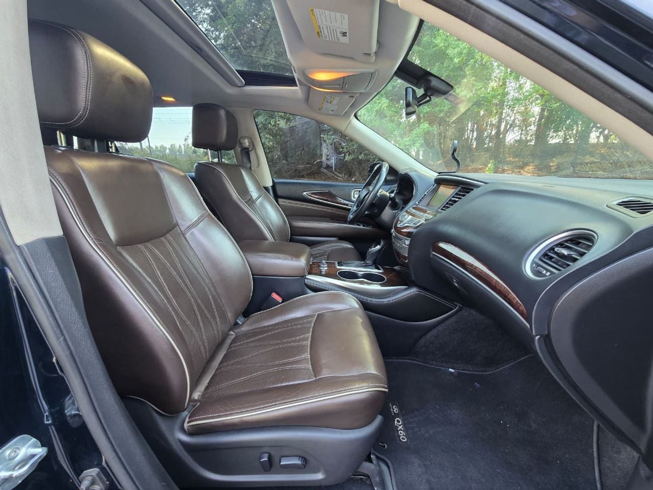 Infiniti QX60 LUXURY 2017 GCC FULL SERVICE HISTORY AVAILABLE | ORGINAL PAINT | ACCIDENT FREE | SINGLE OWNER