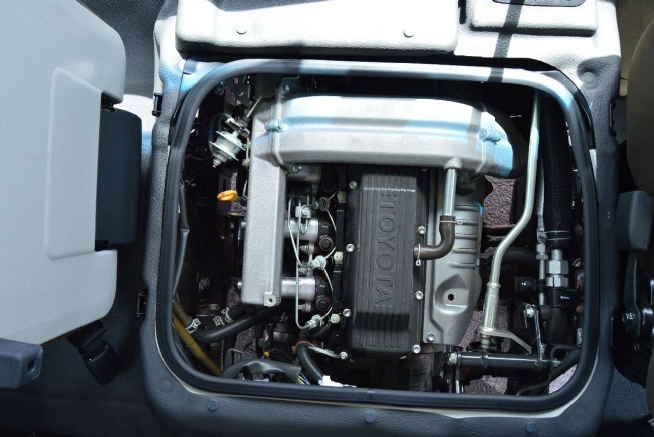 Toyota Coaster 4.2 L Diesel Engine