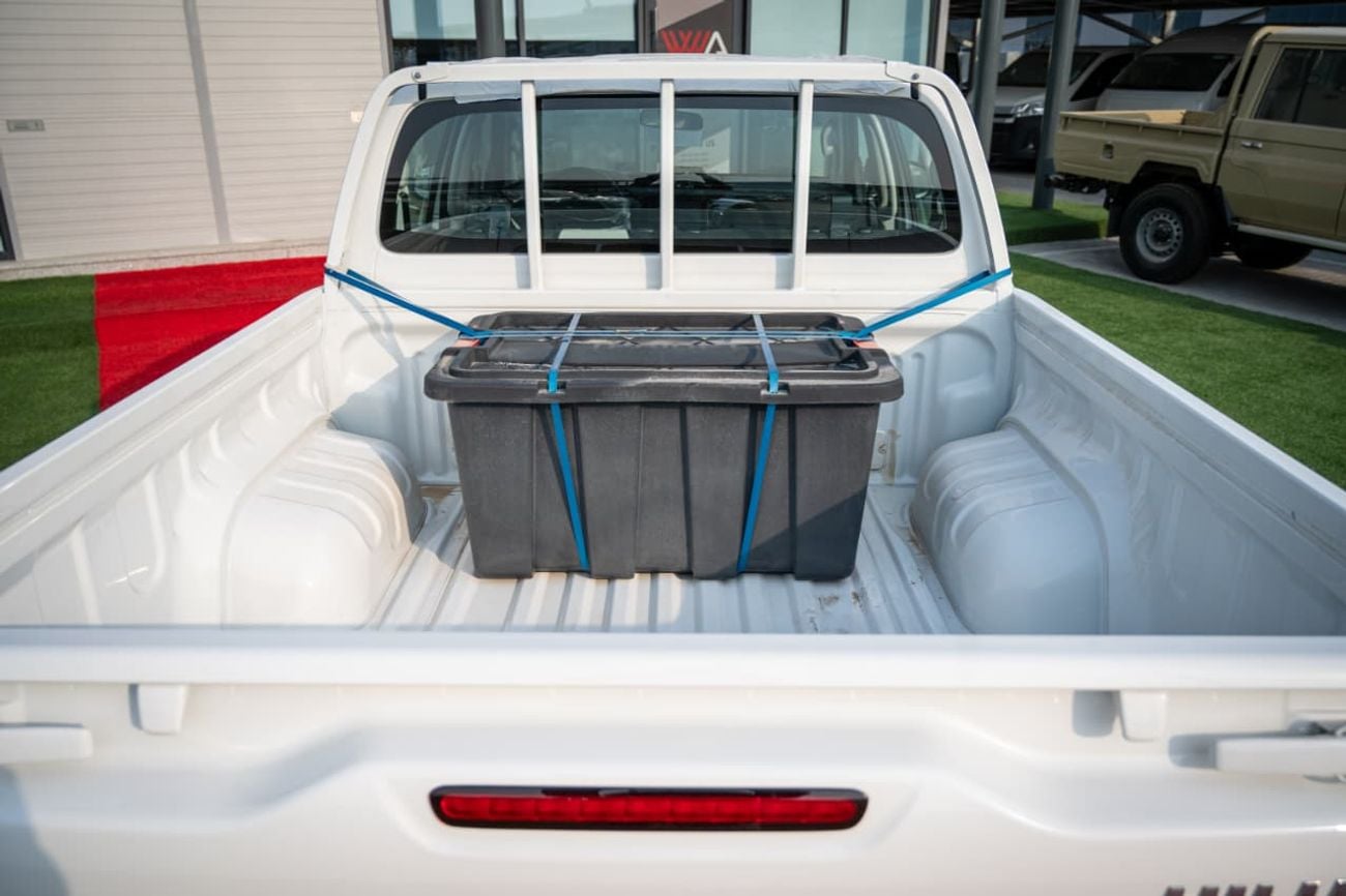 Toyota Hilux DC 2.4Ltr. 4X4 6MT-DSL (Country)