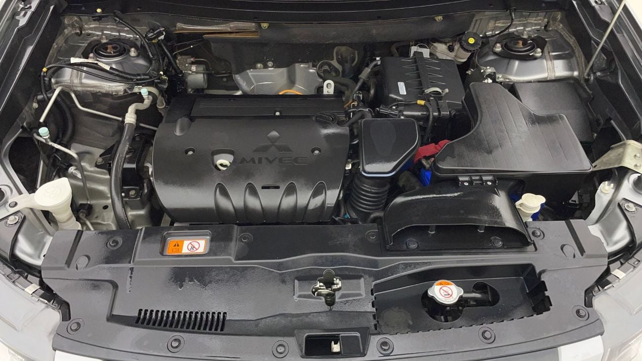 Mitsubishi Outlander 516992.4L 2022 | 0 DP | 810/Month | 30 Day Return | Service History