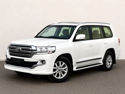 Toyota Land Cruiser GXR 3,360 P.M | | LANDCRUISER | GXR | 4.0L V6 | | GCC | ORIGINAL PAINT