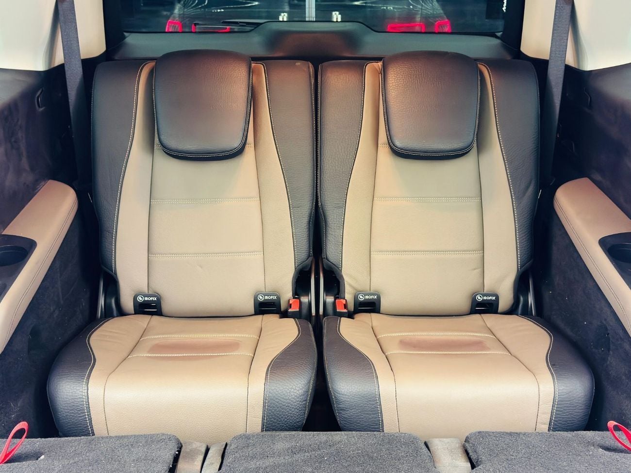 مرسيدس بنز GLS 580 2020 Mercedes-Benz GLS 580 4MATIC GCC