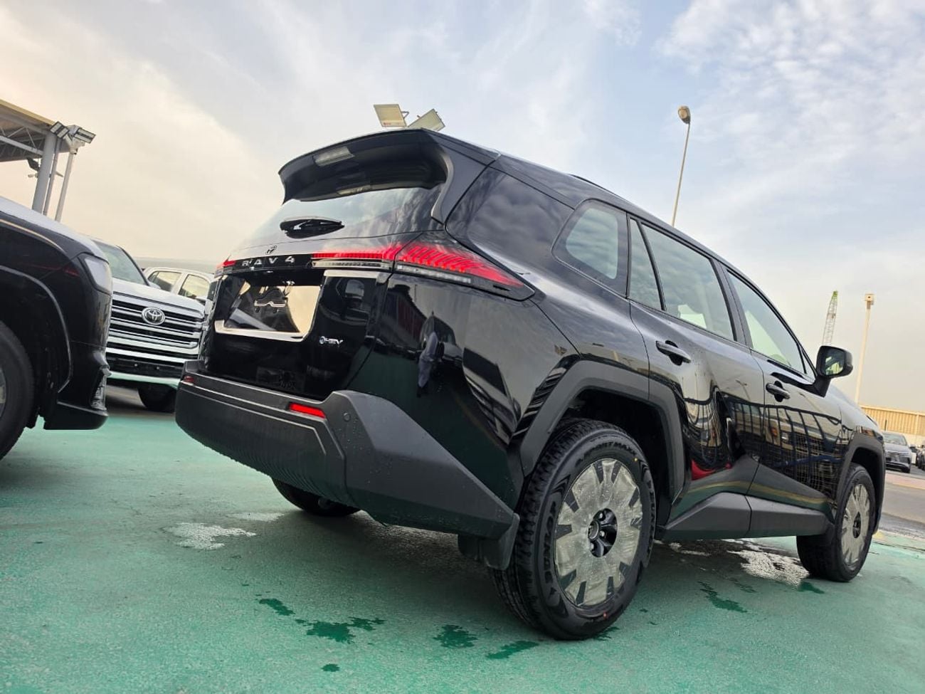 تويوتا راف ٤ Toyota RAV4 AXAL64 Hybrid 2026 – هايبرد | دفع رباعي | 2.5 لتر