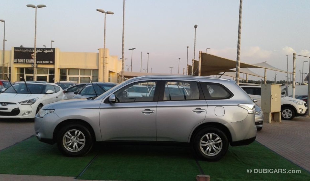 Mitsubishi Outlander no paint no accident full option