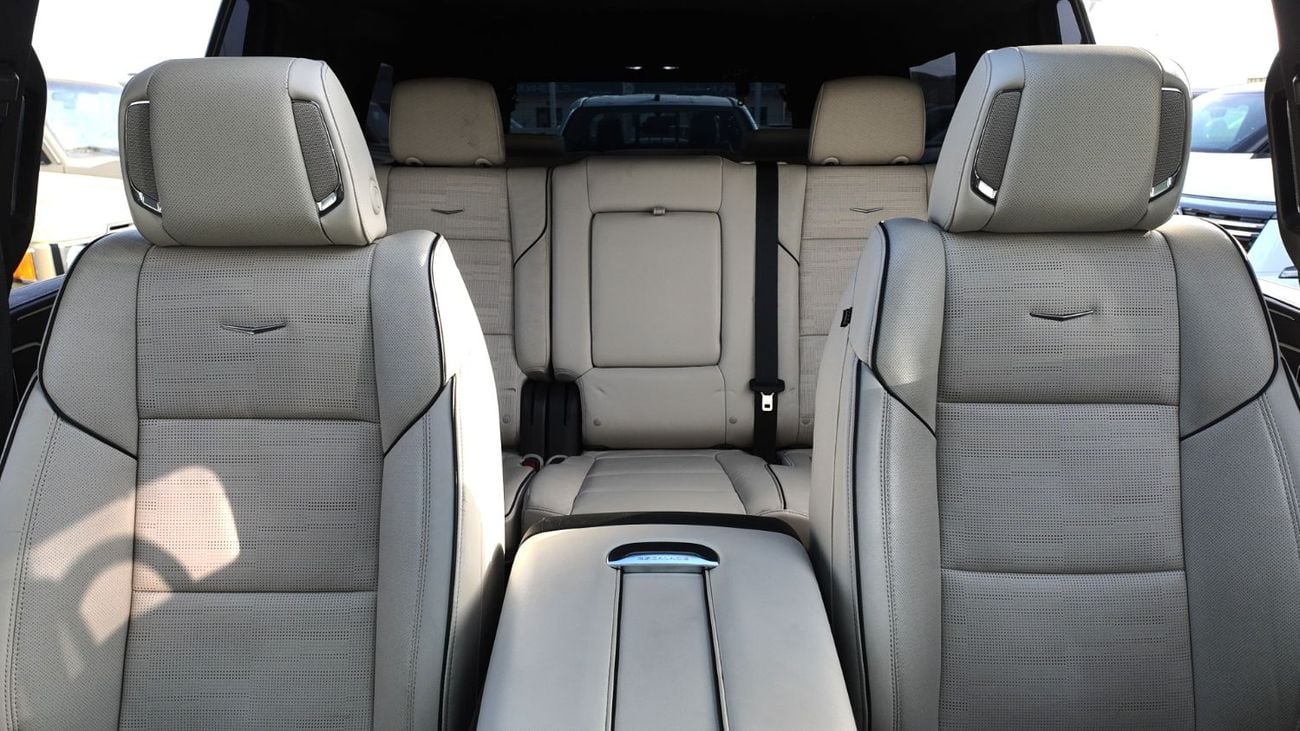 كاديلاك إسكالاد Sport 6.2L 4WD