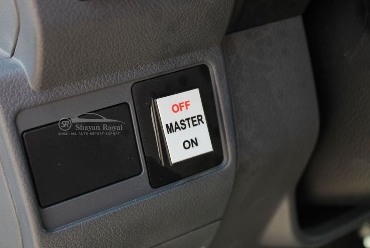 Toyota Land Cruiser 70 LHD LC78 AMBULANCE  4.2L DSL V6 4WD 3DR MT 2025MY | FOR EXPORT