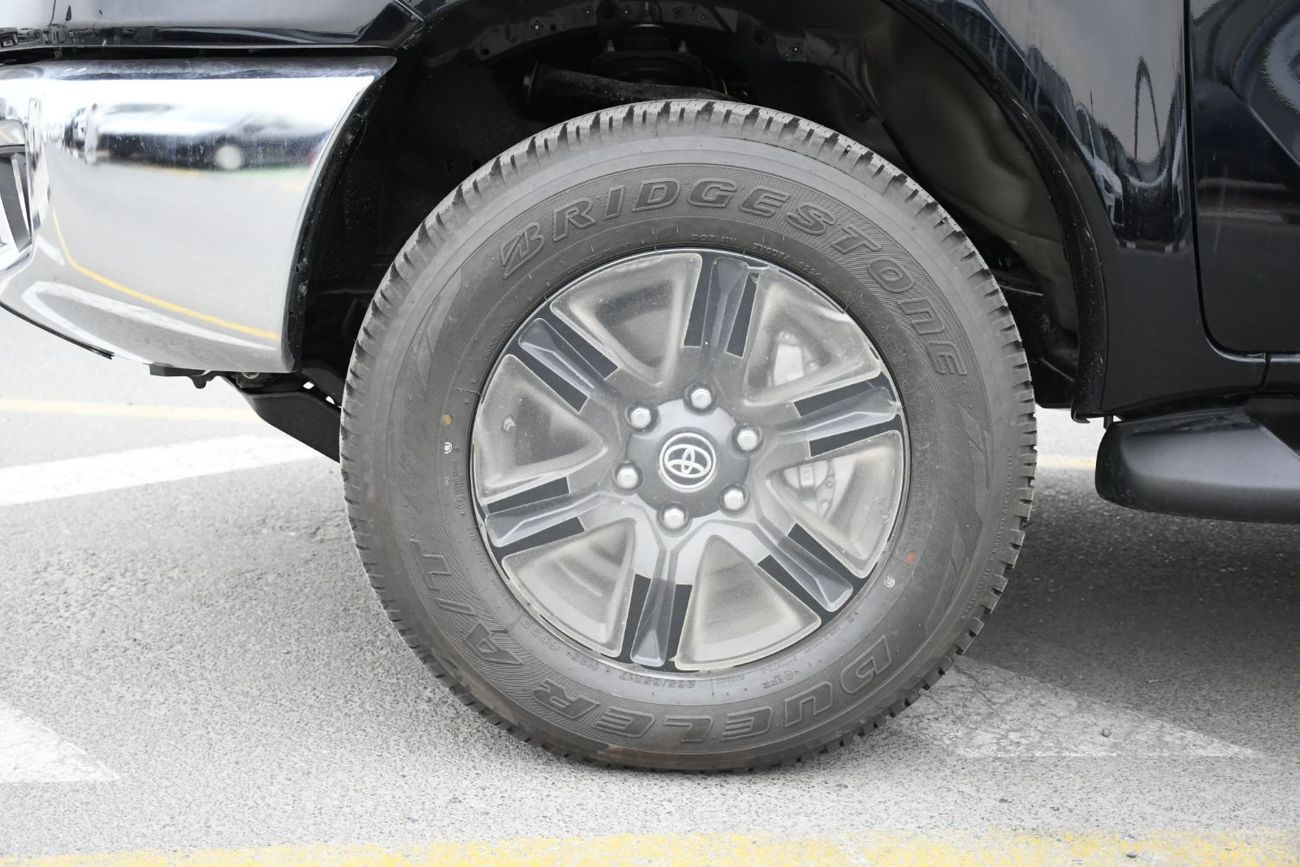 تويوتا هيلوكس 2.7L V4 Automatic with BSM Full option (Ready Stock)