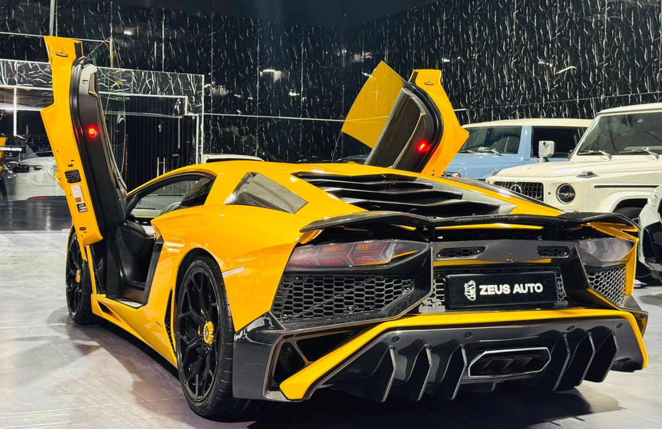 لامبورغيني أفينتادور 6.5L V12 2014 Lamborghini Aventador LP 700-4 GCC
