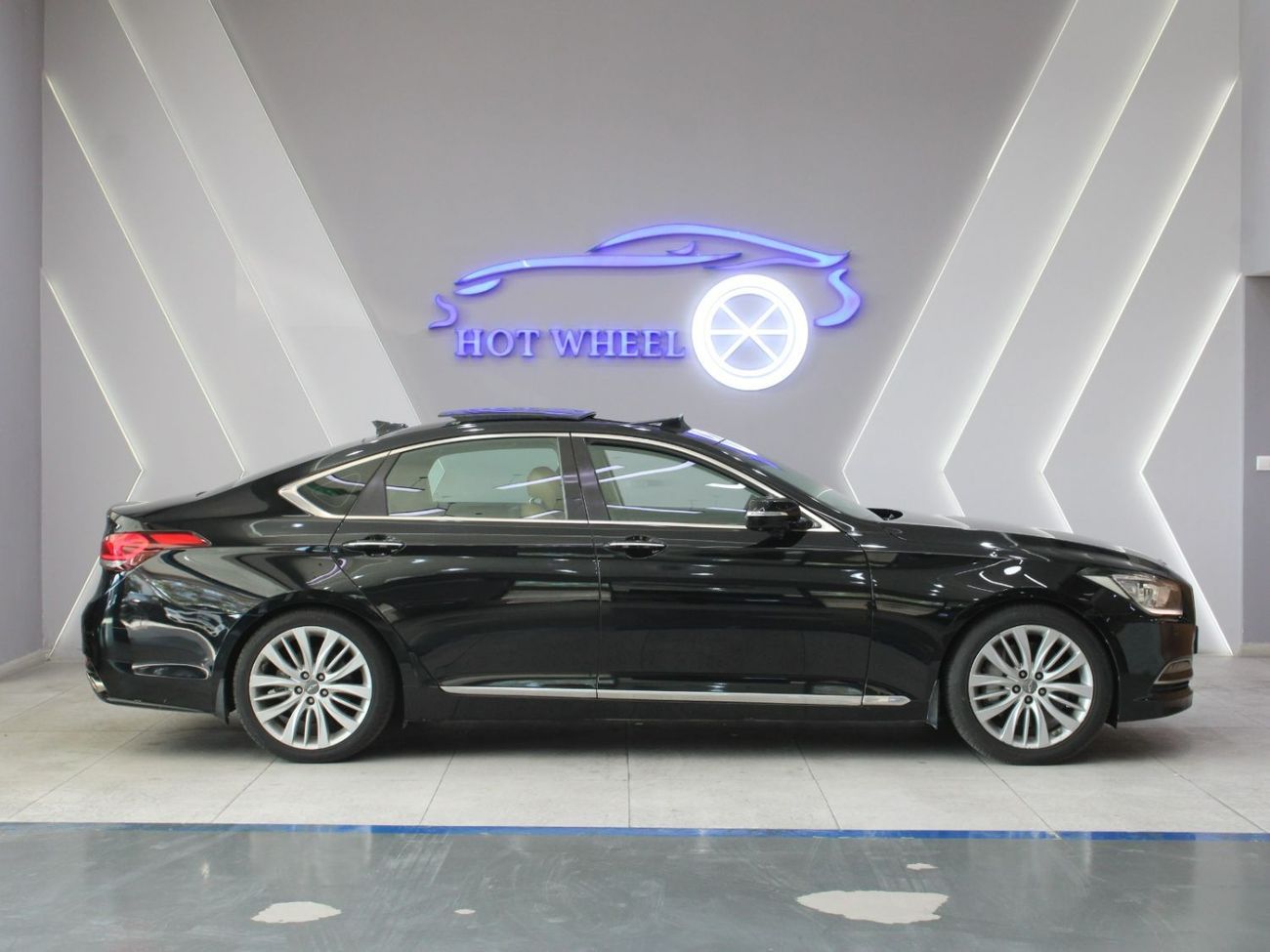 Hyundai Genesis ROYAL 5.0