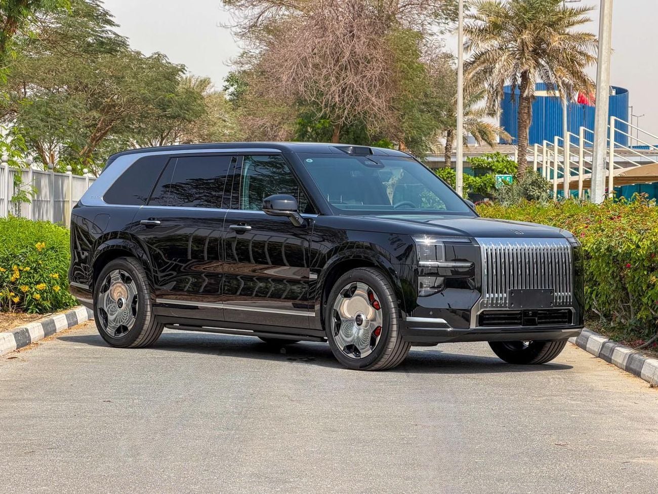 زيكر 9X 2025 ZEEKR 9X Ultra 55KWH I Range 1250KM  I2.0L DM-I Plugin Hybrid (898HP) I warranty&service