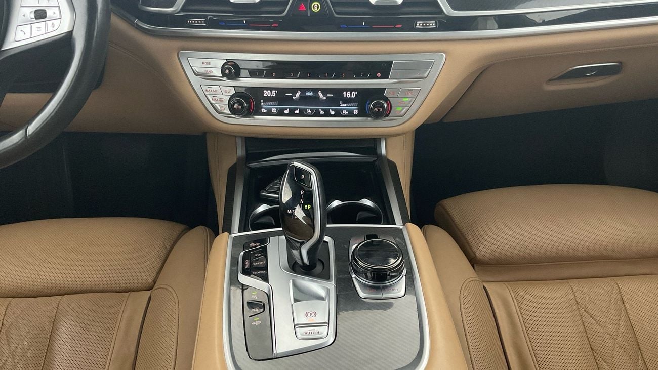 BMW 750Li Pure Excellence | upto AED 20,000 Ramadan Discount | Guaranteed Warranty | 0 Down Payment