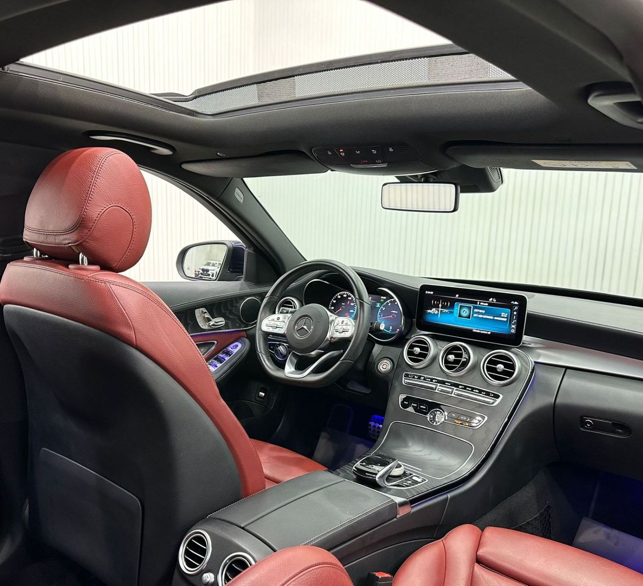 Mercedes-Benz C 200 Premium 2020 Mercedes Benz C200 AMG, Aug 2025 Mercedes Warranty, Full Mercedes Service History, GCC