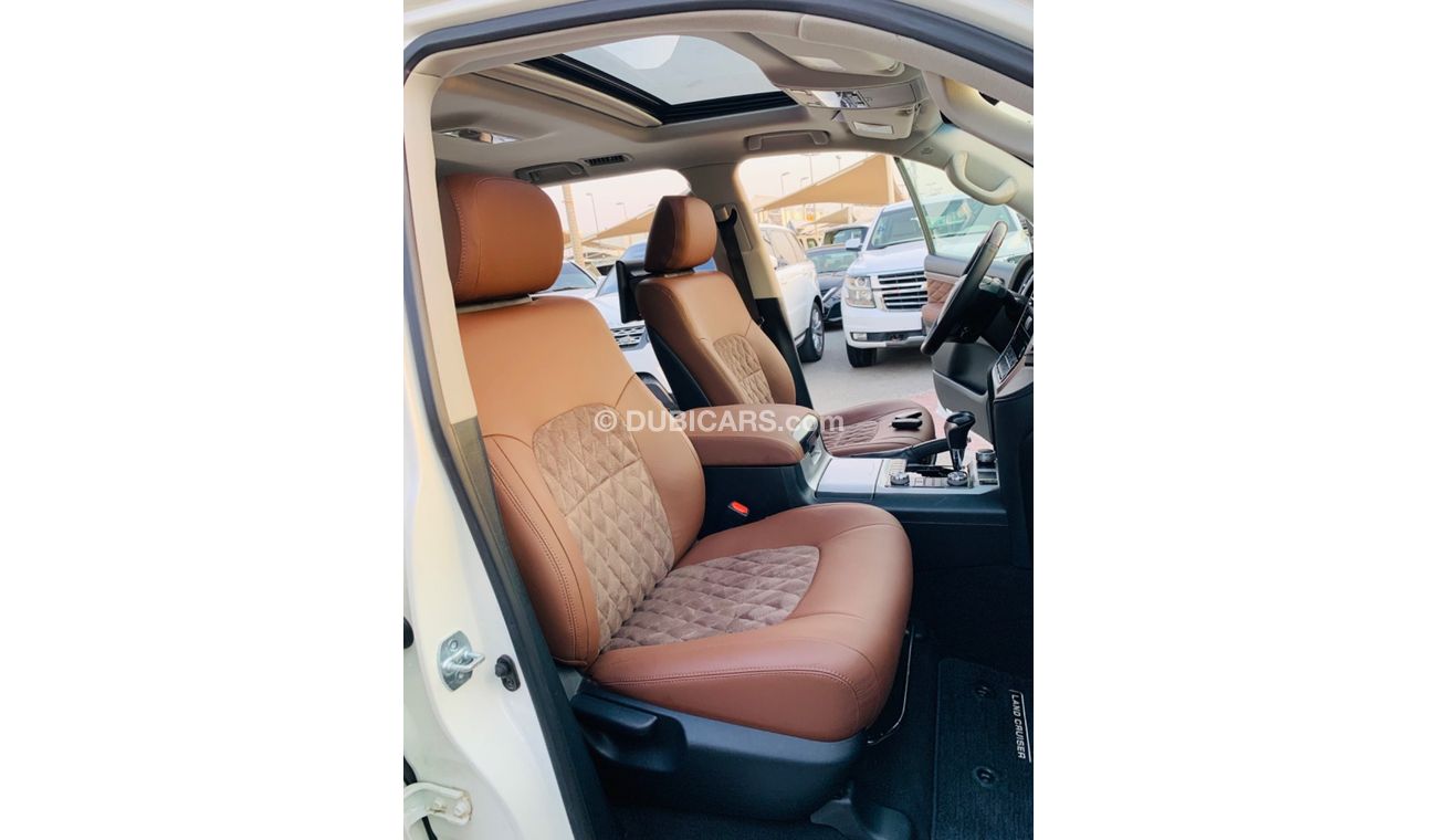 Toyota Land Cruiser VXR