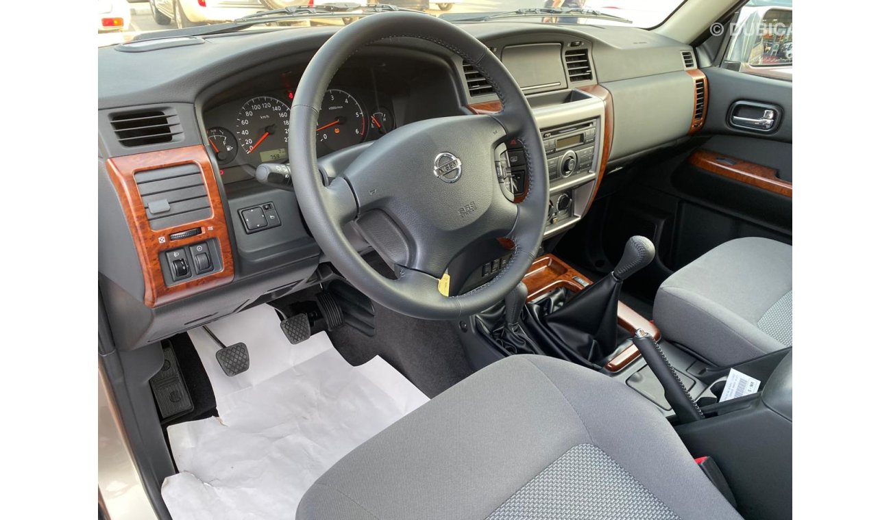 نيسان باترول سفاري نيسان سفاري زيرو 2019 قير عادي