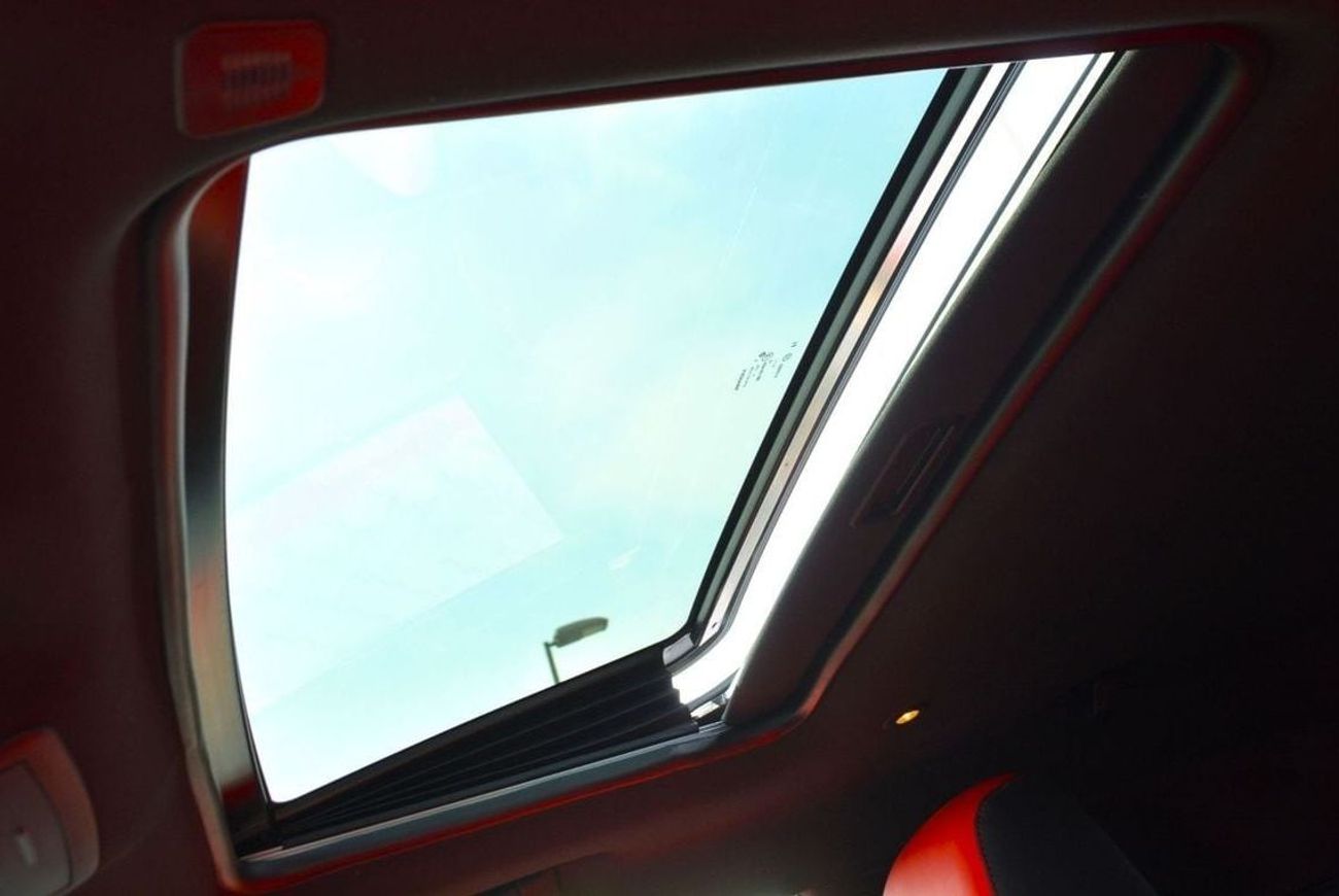 Dodge Challenger SXT Plus 3.6L THE MOST BEAUTIFUL COLOR/ FULL OPTION- SUN ROOF -ORGINAL AIR BAGS